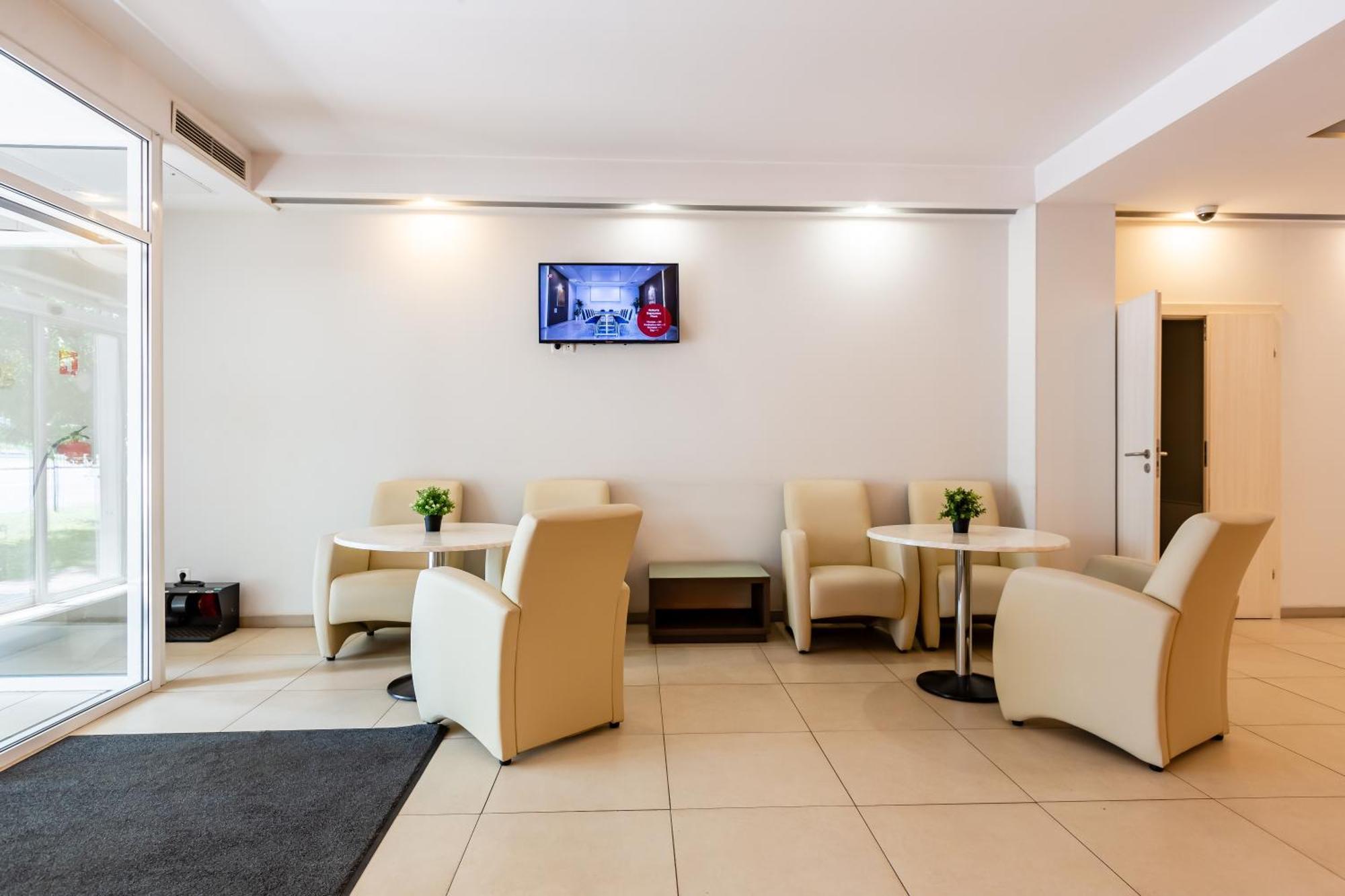 Practicotel Kiev Exterior foto